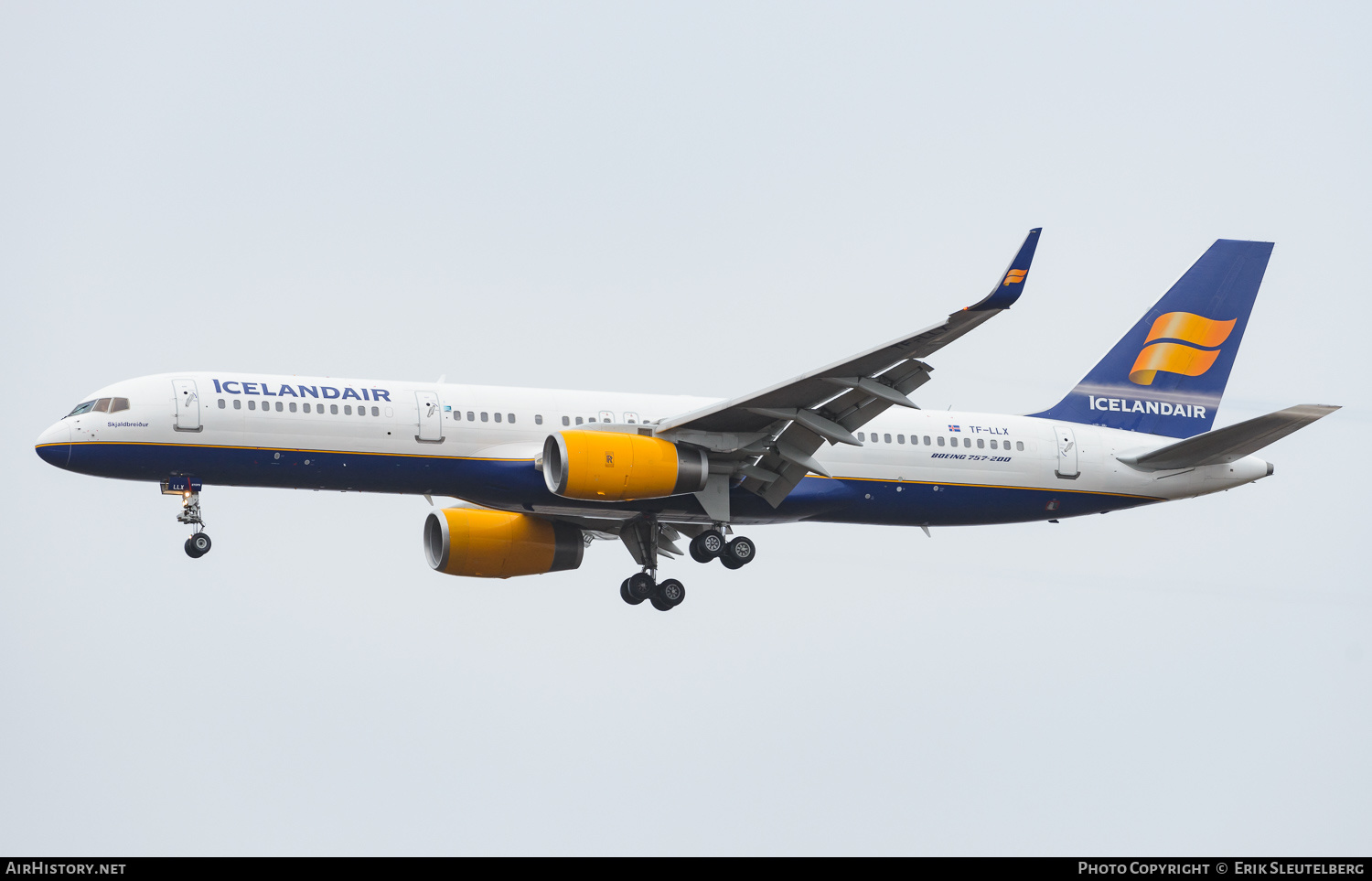 Aircraft Photo of TF-LLX | Boeing 757-256 | Icelandair | AirHistory.net #243954