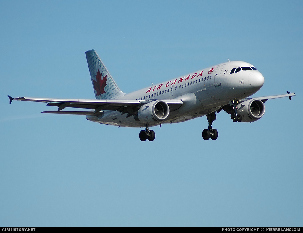 Aircraft Photo of C-FYIY | Airbus A319-114 | Air Canada | AirHistory.net #243960