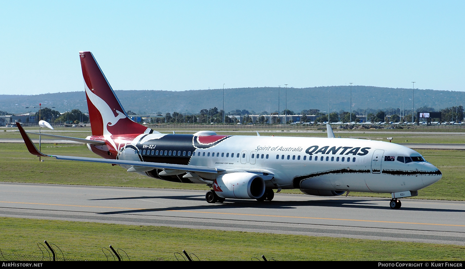 Aircraft Photo of VH-XZJ | Boeing 737-838 | Qantas | AirHistory.net #243963