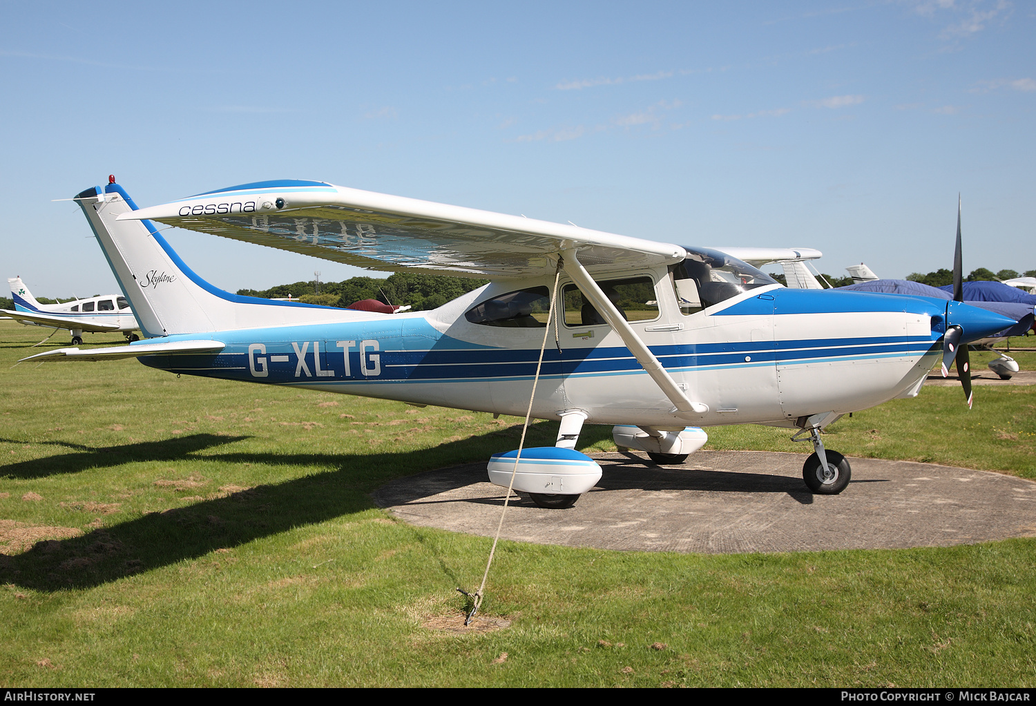 Aircraft Photo of G-XLTG | Cessna 182S Skylane | AirHistory.net #244004