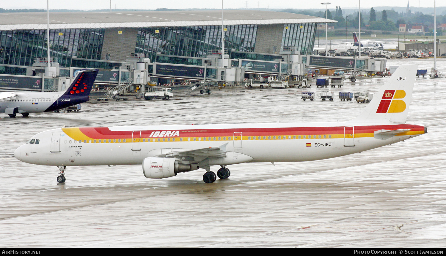 Aircraft Photo of EC-JEJ | Airbus A321-211 | Iberia | AirHistory.net #244006