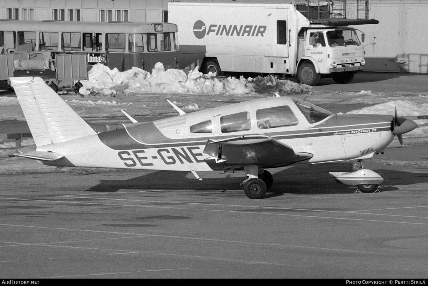Aircraft Photo of SE-GNE | Piper PA-28-181 Cherokee Archer II | AirHistory.net #244067