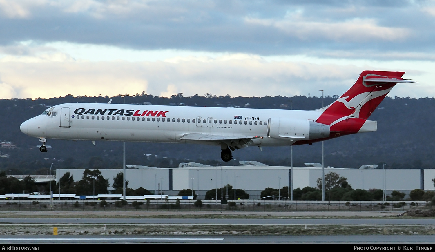 Aircraft Photo of VH-NXH | Boeing 717-2K9 | QantasLink | AirHistory.net #244102