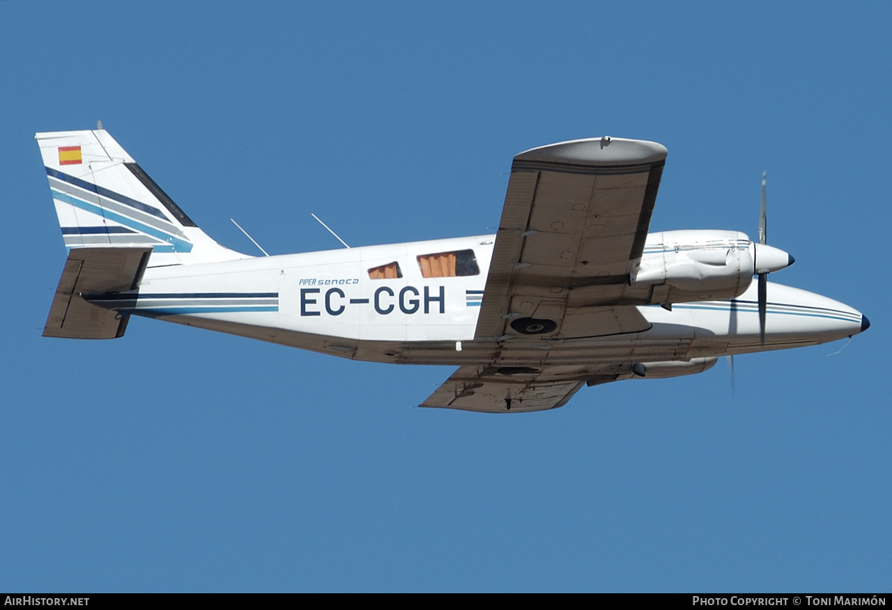 Aircraft Photo of EC-CGH | Piper PA-34-200 Seneca | AirHistory.net #244111