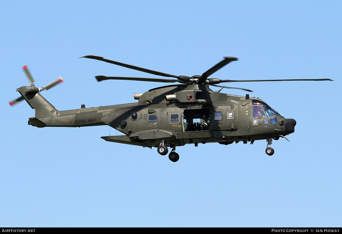 Aircraft Photo of ZJ992 | AgustaWestland EH101-512 Merlin HC3A | UK - Navy | AirHistory.net #244135