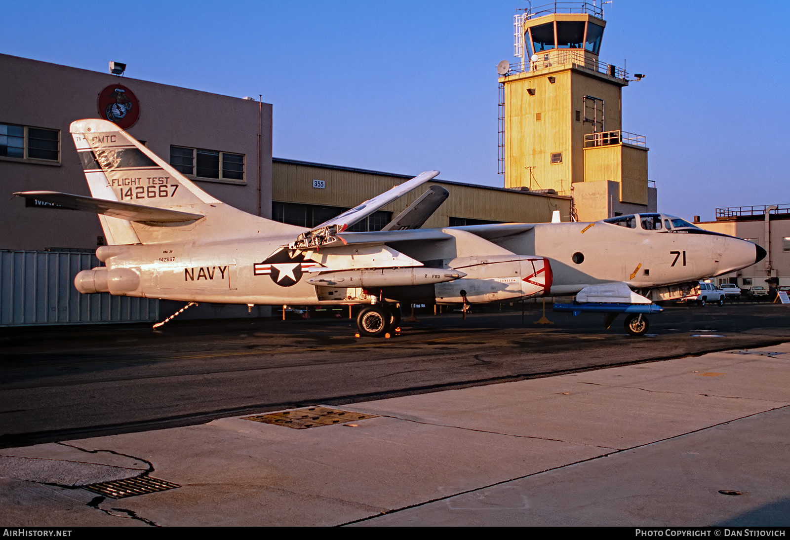 Aircraft Photo of 142667 | Douglas NRA-3B Skywarrior | USA - Navy | AirHistory.net #244177