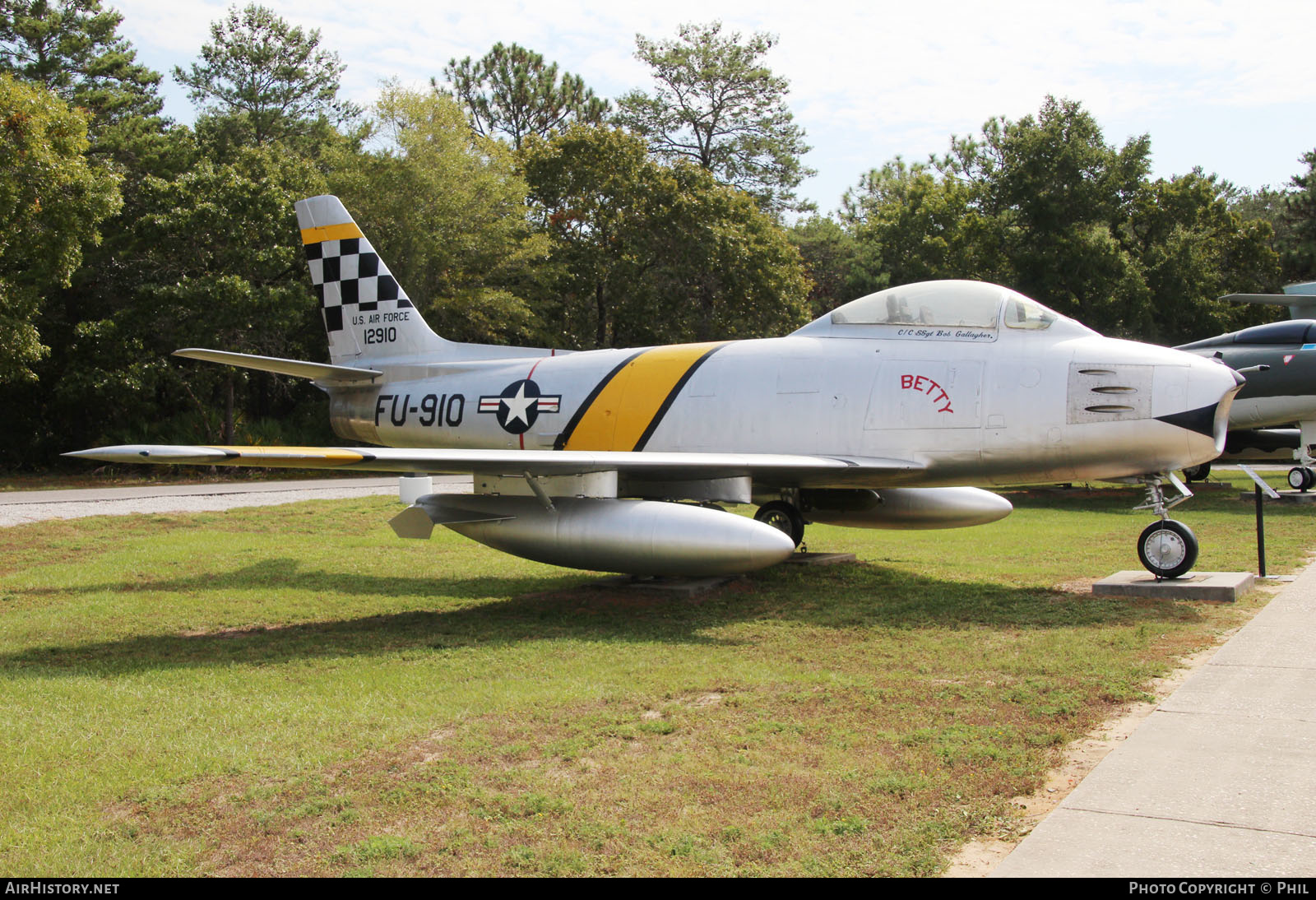 Aircraft Photo of 51-2910 / 12910 | North American F-86F Sabre | USA - Air Force | AirHistory.net #244361