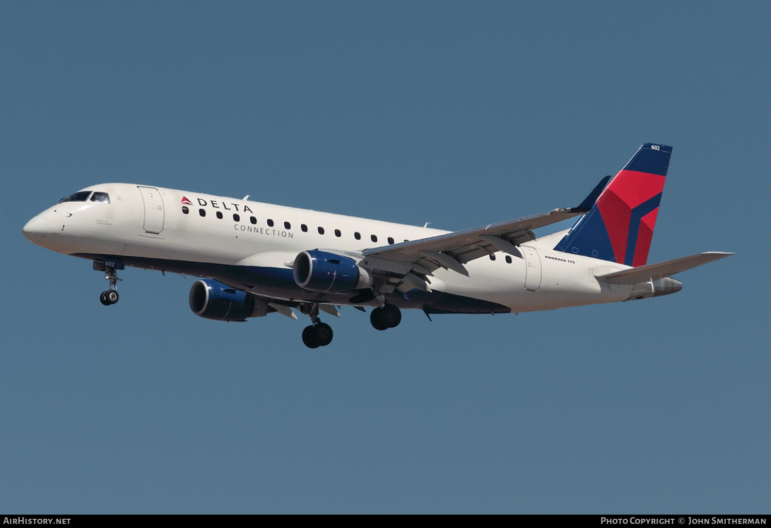Aircraft Photo of N602CZ | Embraer 175LR (ERJ-170-200LR) | Delta Connection | AirHistory.net #244535