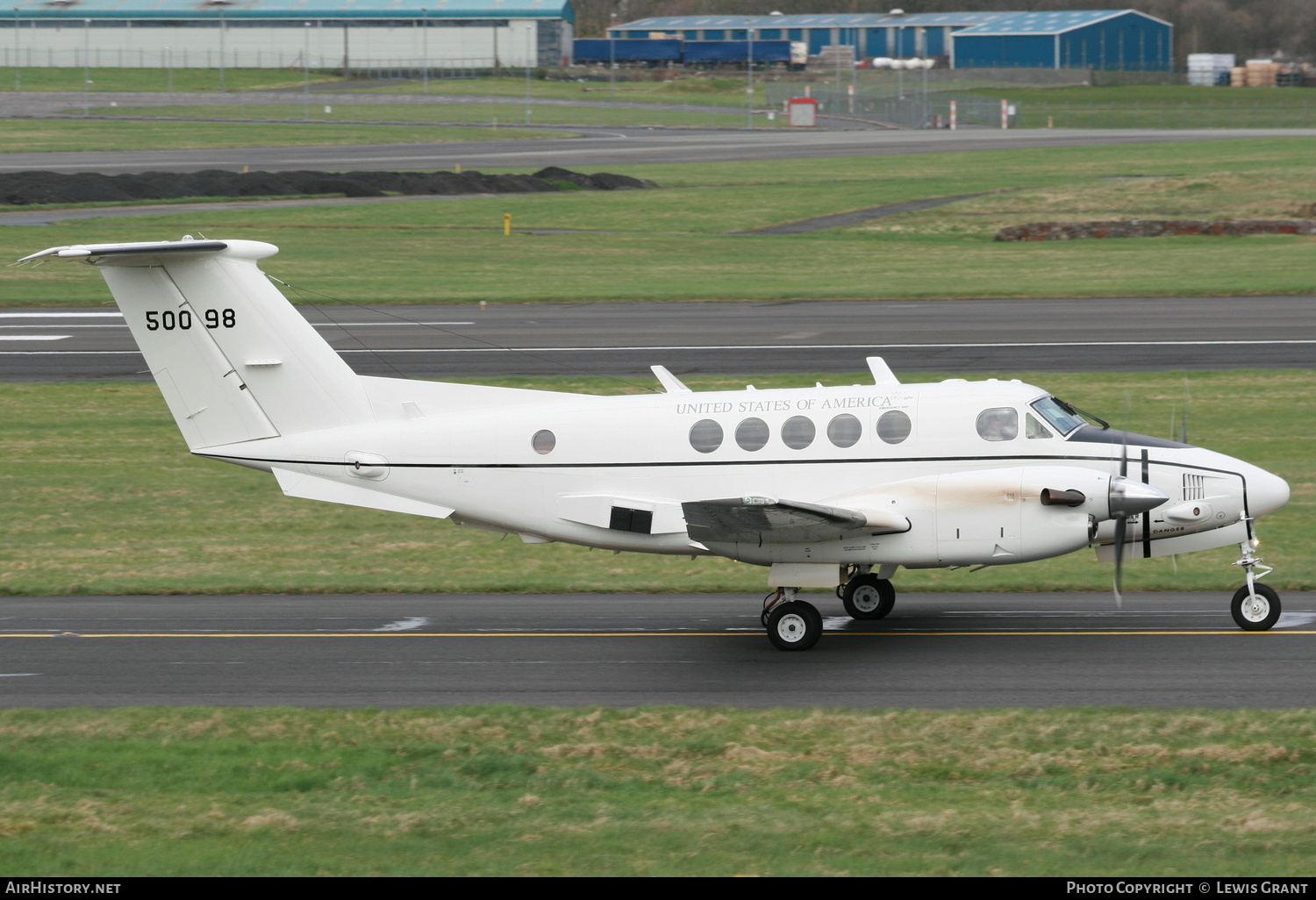 Aircraft Photo of 95-0098 / 50098 | Hawker Beechcraft C-12V-1 Huron (B200C) | USA - Army | AirHistory.net #244540