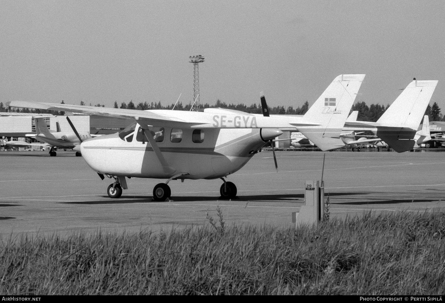 Aircraft Photo of SE-GYA | Reims F337G Super Skymaster II | Zel-Aaren Innovation | AirHistory.net #244661