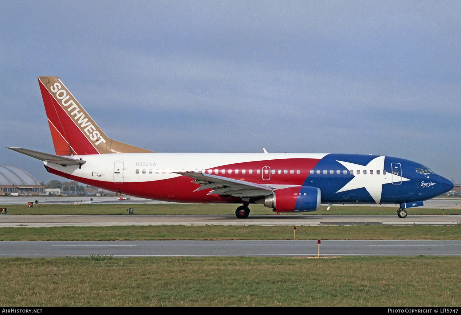 Aircraft Photo of N352SW | Boeing 737-3H4 | Southwest Airlines | AirHistory.net #244711