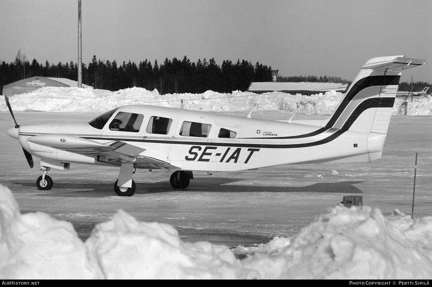 Aircraft Photo of SE-IAT | Piper PA-32RT-300 Lance II | AirHistory.net #244725