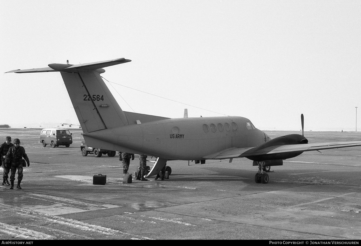 Aircraft Photo of 76-22564 / 22564 | Beech C-12A Huron | USA - Army | AirHistory.net #244757