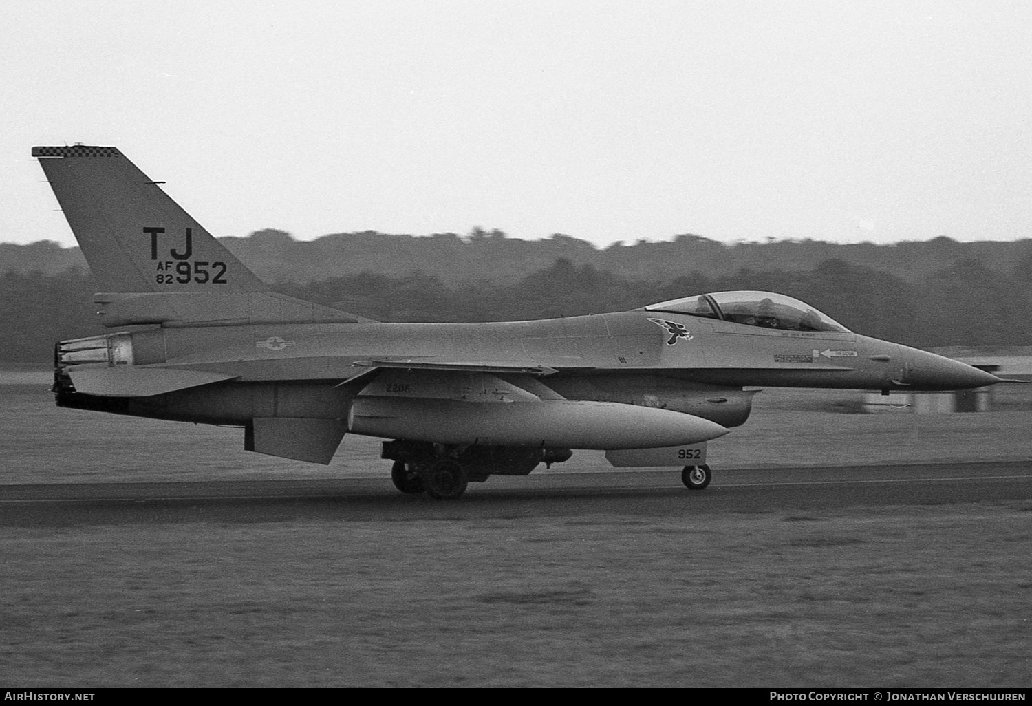 Aircraft Photo of 82-0952 / AF82-952 | General Dynamics F-16A Fighting Falcon | USA - Air Force | AirHistory.net #244798