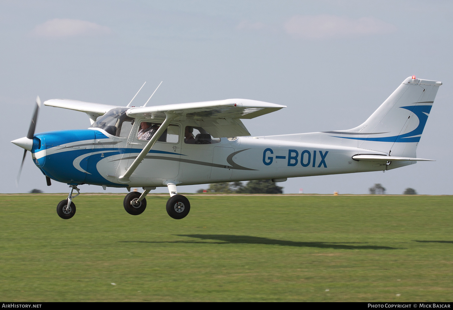 Aircraft Photo of G-BOIX | Cessna 172N Skyhawk | AirHistory.net #244839