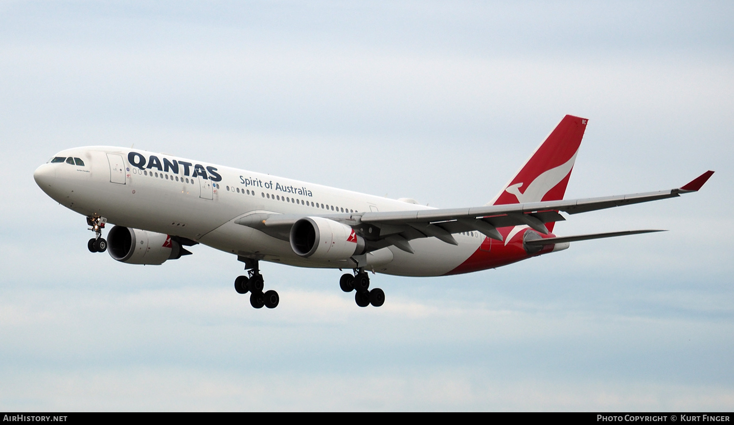 Aircraft Photo of VH-EBC | Airbus A330-202 | Qantas | AirHistory.net #244962