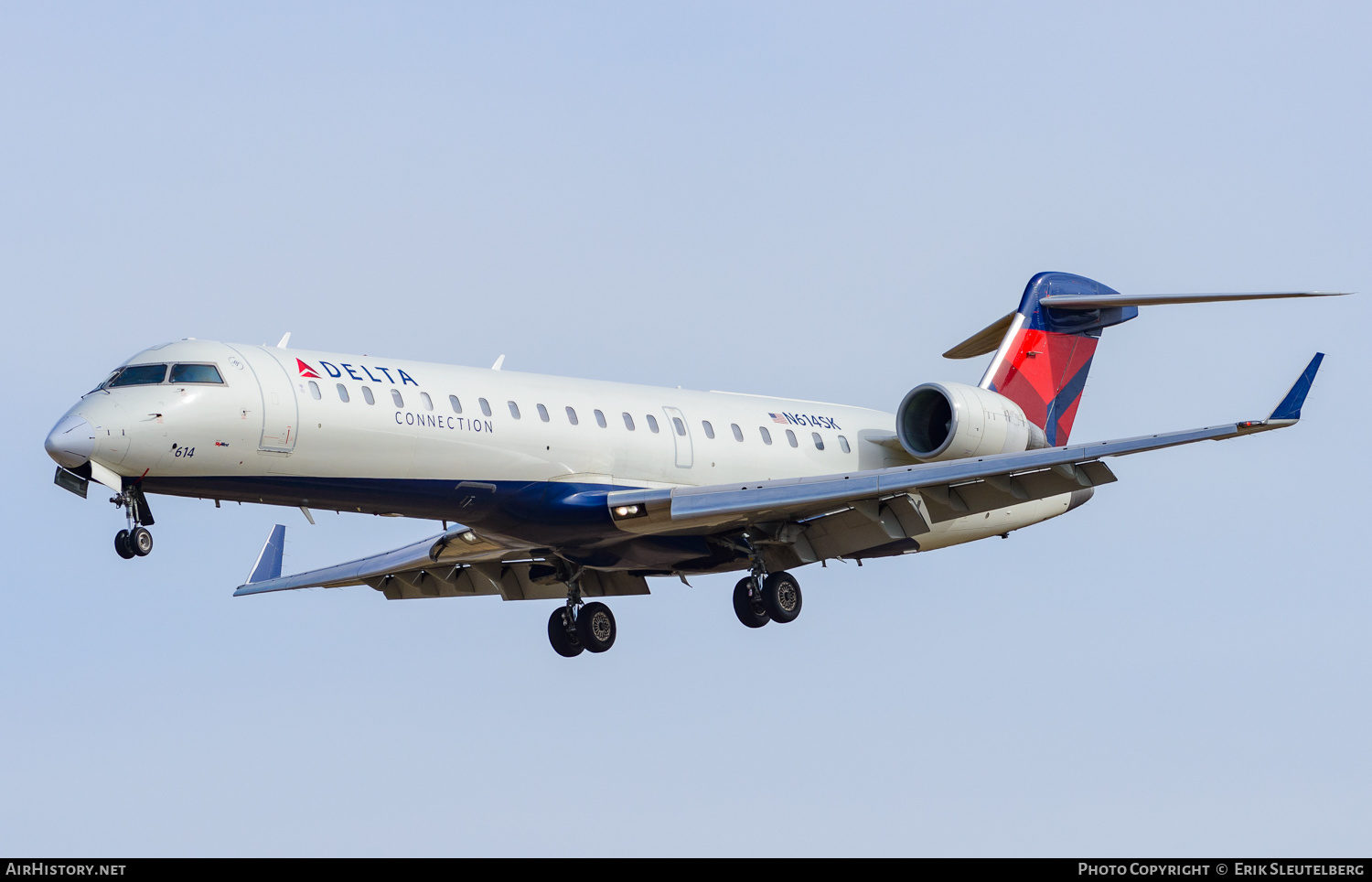 Aircraft Photo of N614SK | Bombardier CRJ-701ER (CL-600-2C10) | Delta Connection | AirHistory.net #244966