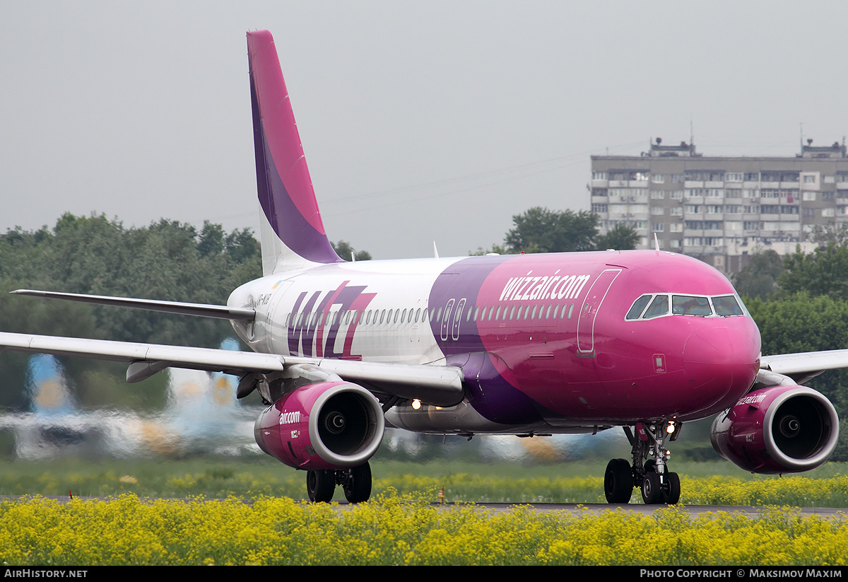 Aircraft Photo of UR-WUB | Airbus A320-232 | Wizz Air | AirHistory.net #245079
