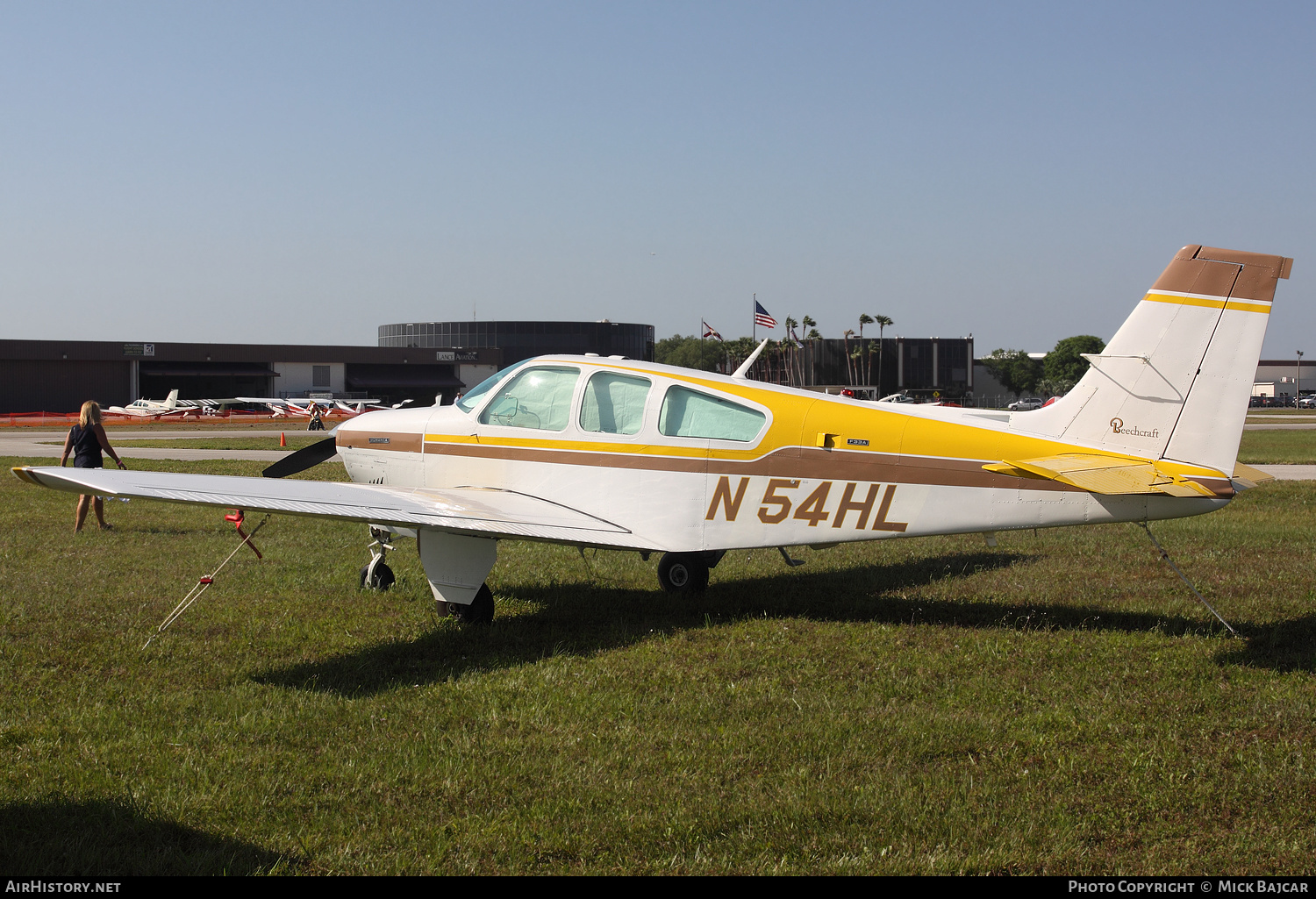 Aircraft Photo of N54HL | Beech F33 Bonanza | AirHistory.net #245085