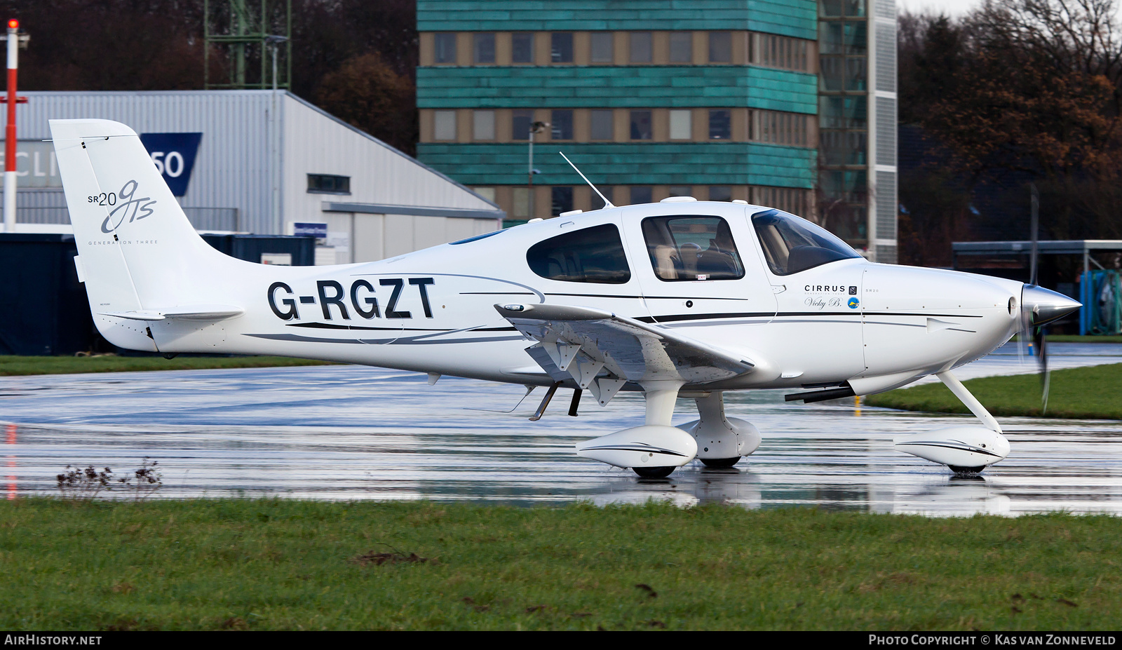 Aircraft Photo of G-RGZT | Cirrus SR-20 G3-GTS | AirHistory.net #245141