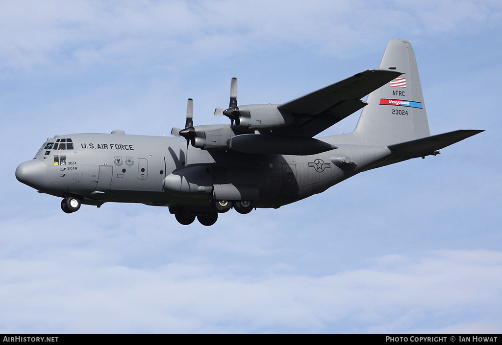 Aircraft Photo of 92-3024 / 23024 | Lockheed C-130H Hercules | USA - Air Force | AirHistory.net #245340