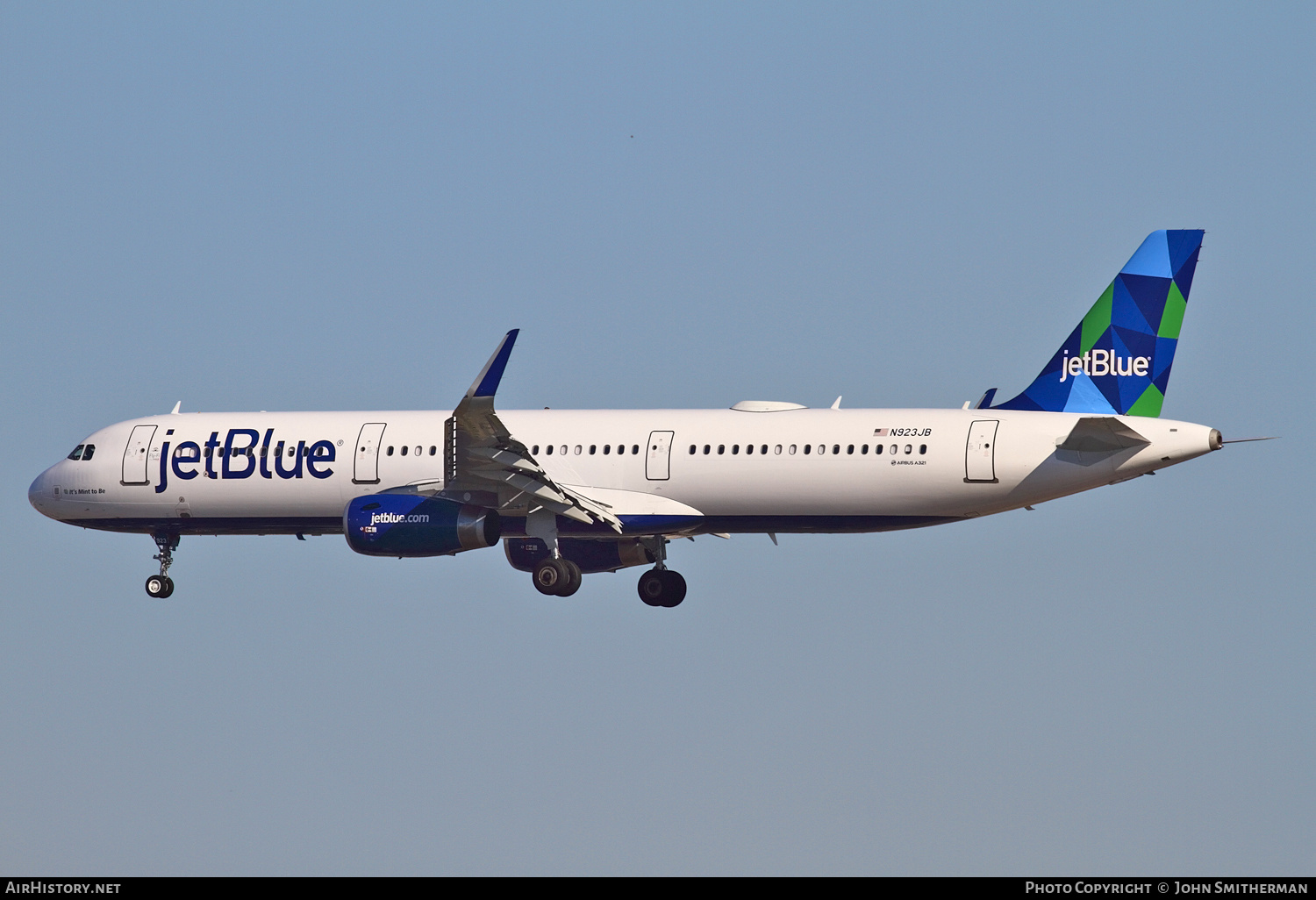 Aircraft Photo of N923JB | Airbus A321-231 | JetBlue Airways | AirHistory.net #245410