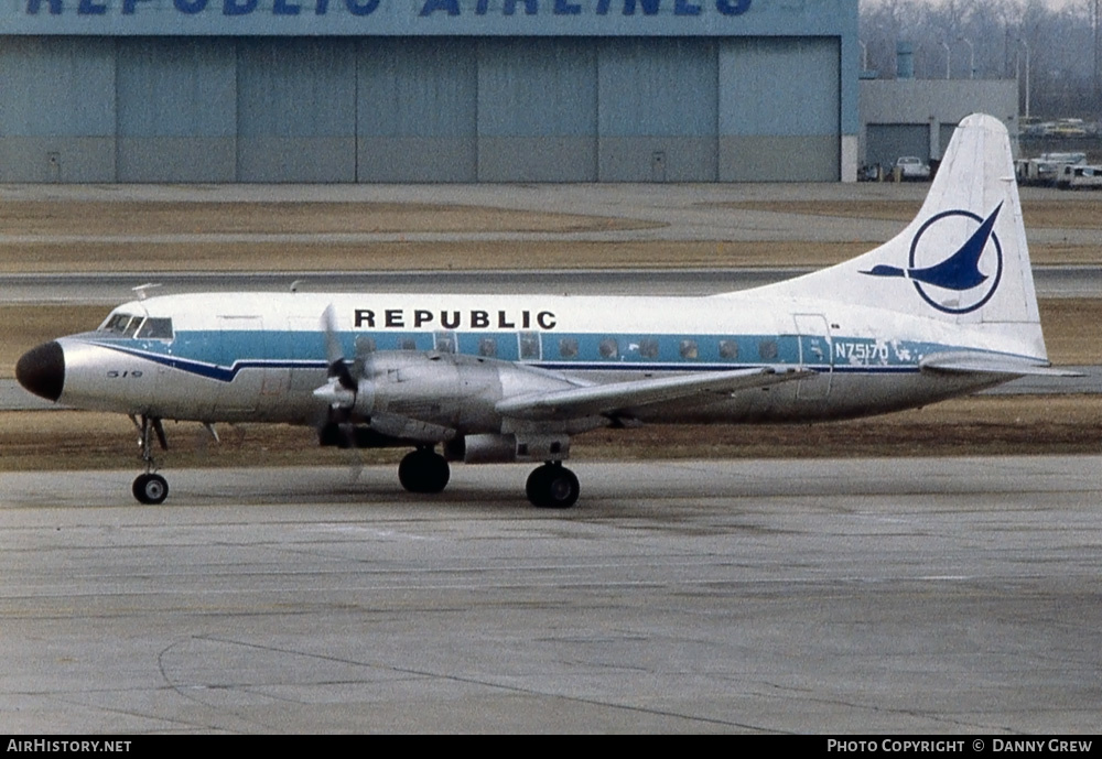 Aircraft Photo of N7517U | Convair 580 | Republic Airlines | AirHistory.net #245427