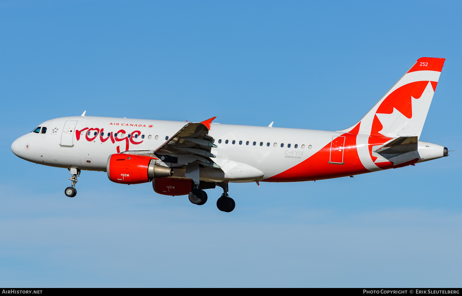 Aircraft Photo of C-FYIY | Airbus A319-114 | Air Canada Rouge | AirHistory.net #245450