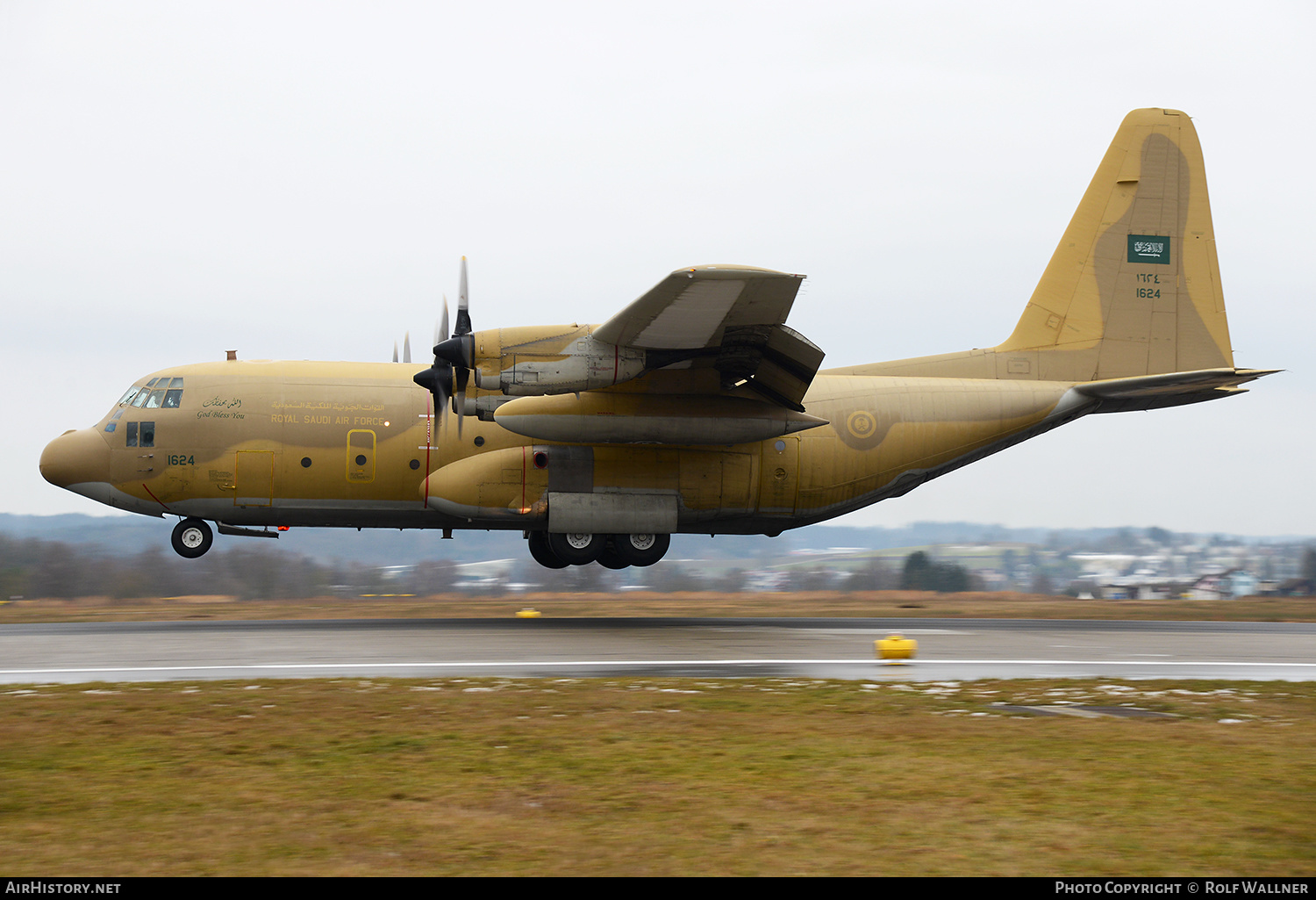 Aircraft Photo of 1624 | Lockheed C-130H Hercules | Saudi Arabia - Air Force | AirHistory.net #245545