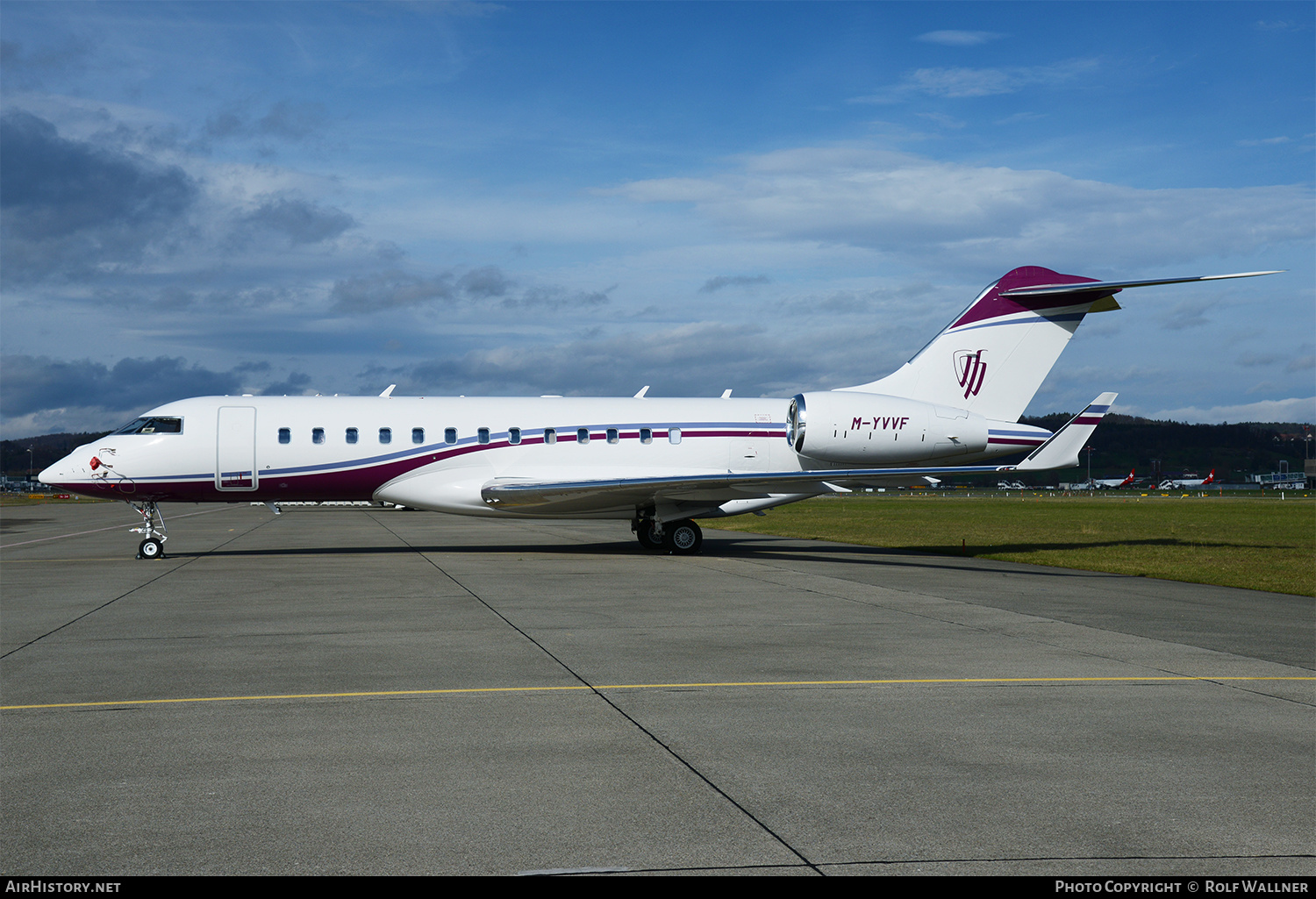 Aircraft Photo of M-YVVF | Bombardier Global 6000 (BD-700-1A10) | AirHistory.net #245603