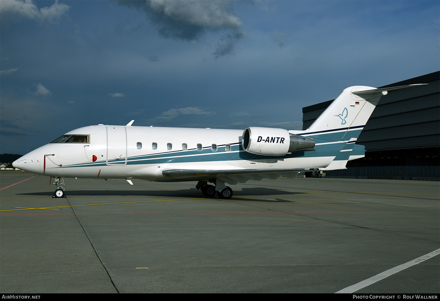 Aircraft Photo of D-ANTR | Bombardier Challenger 604 (CL-600-2B16) | AirHistory.net #245605