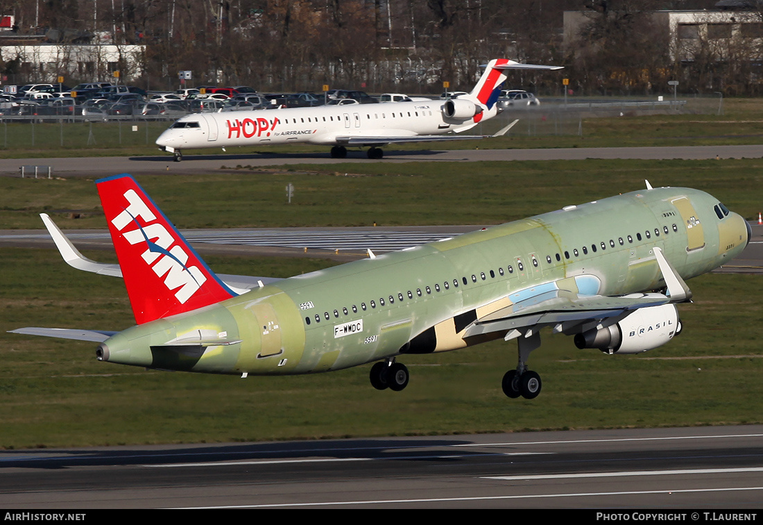 Aircraft Photo of F-WWDC | Airbus A320-214 | TAM Linhas Aéreas | AirHistory.net #245621