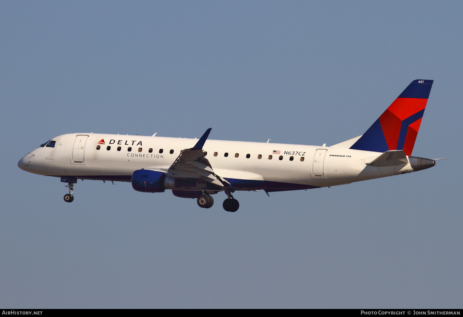 Aircraft Photo of N637CZ | Embraer 175LR (ERJ-170-200LR) | Delta Connection | AirHistory.net #245646