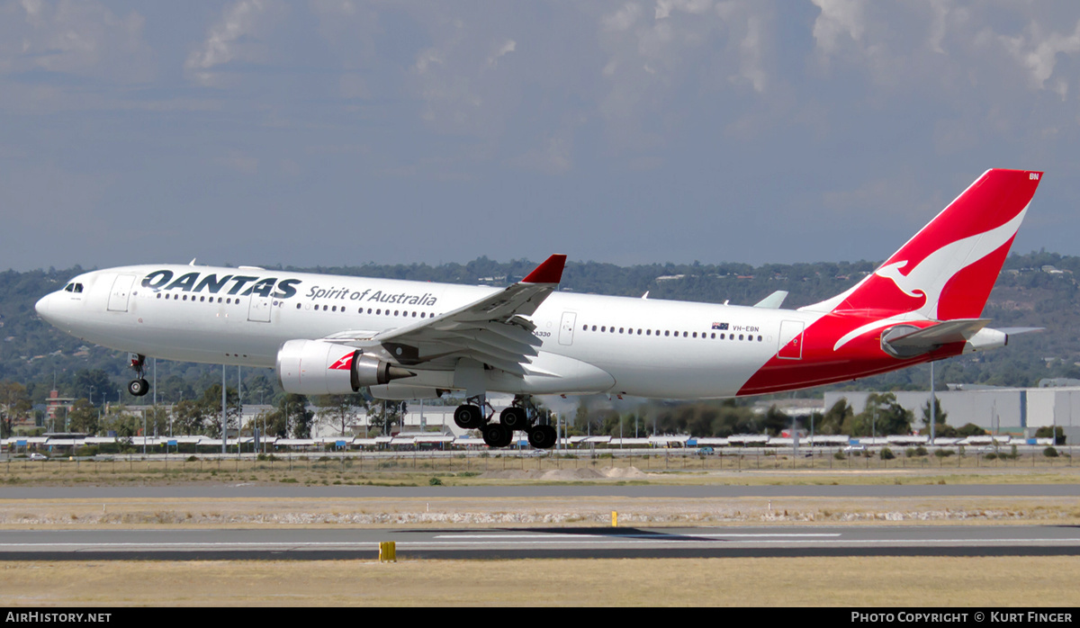 Aircraft Photo of VH-EBN | Airbus A330-202 | Qantas | AirHistory.net #245858