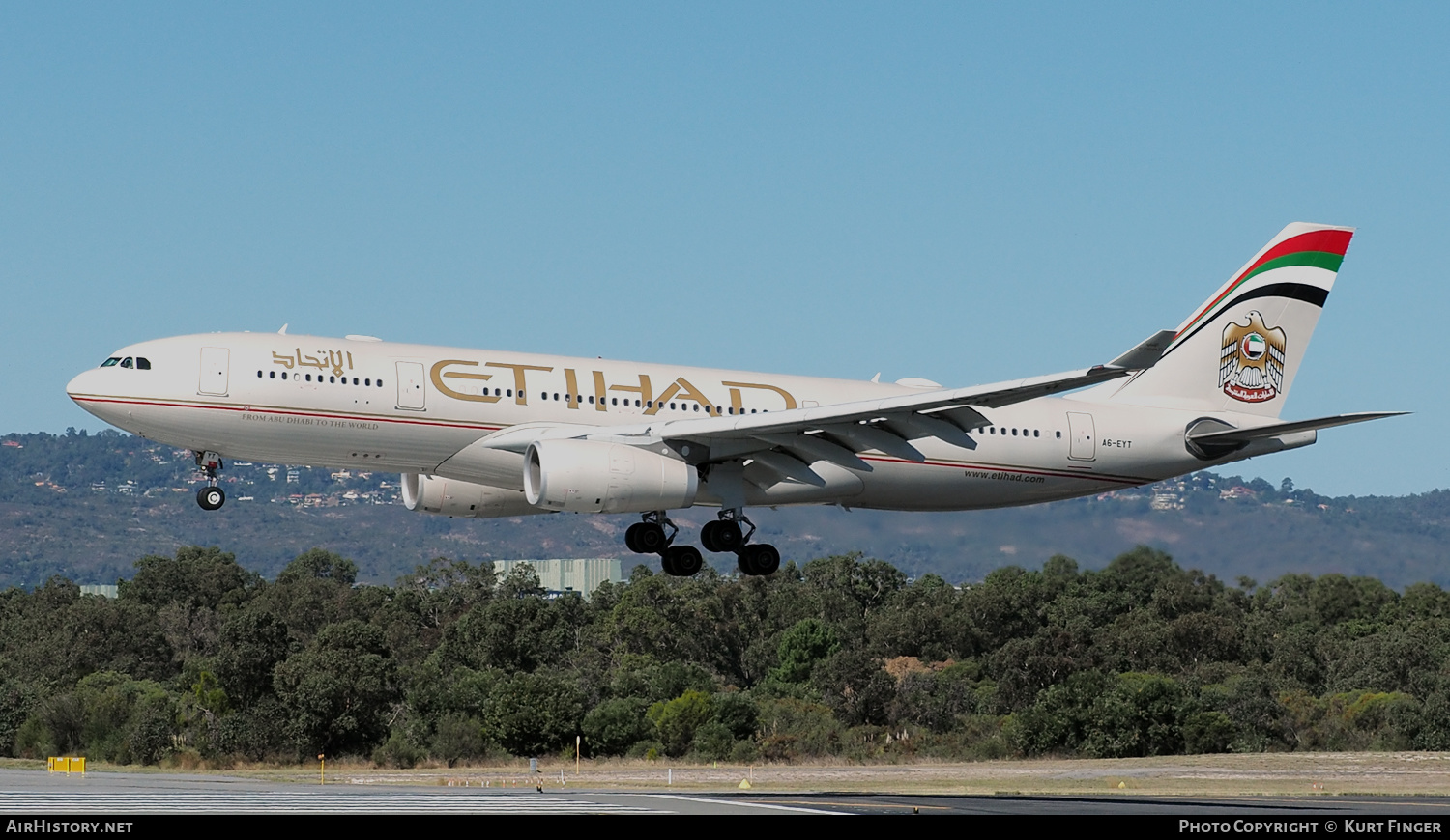 Aircraft Photo of A6-EYT | Airbus A330-243 | Etihad Airways | AirHistory.net #245874