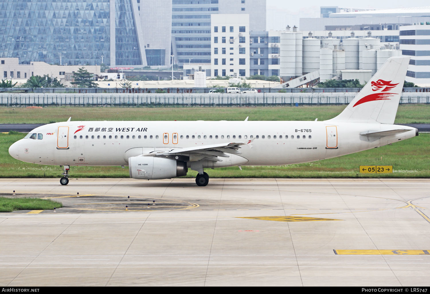 Aircraft Photo of B-6765 | Airbus A320-232 | West Air | AirHistory.net #245979