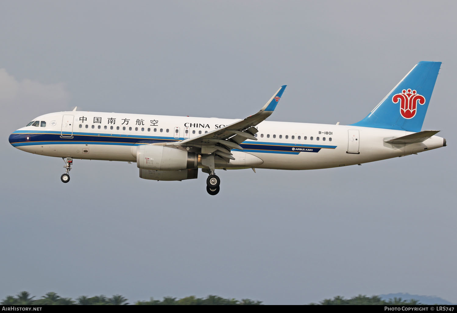 Aircraft Photo of B-1801 | Airbus A320-232 | China Southern Airlines | AirHistory.net #246013