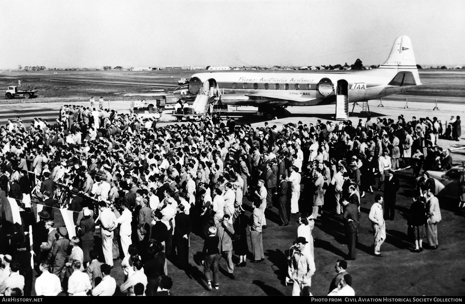 Aircraft Photo of VH-TVA | Vickers 720 Viscount | Trans-Australia Airlines - TAA | AirHistory.net #246243