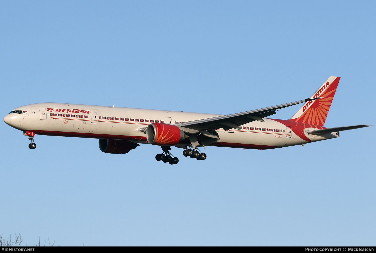 Aircraft Photo of VT-ALL | Boeing 777-337/ER | Air India | AirHistory.net #246245