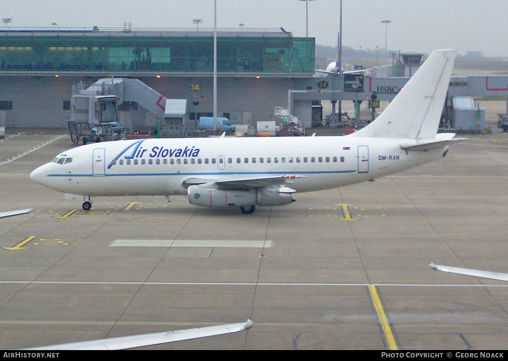 Aircraft Photo of OM-RAN | Boeing 737-230/Adv | Air Slovakia | AirHistory.net #246311