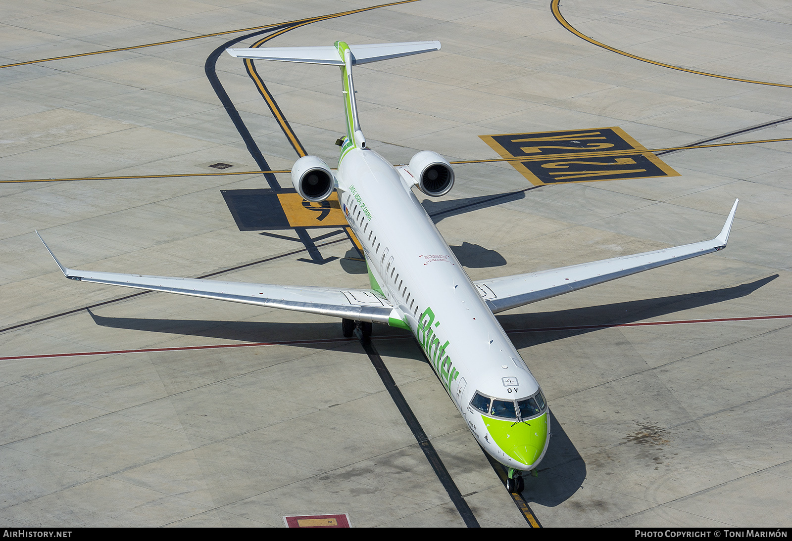 Aircraft Photo of EC-LOV | Bombardier CRJ-1000 (CL-600-2E25) | Binter Canarias | AirHistory.net #246413