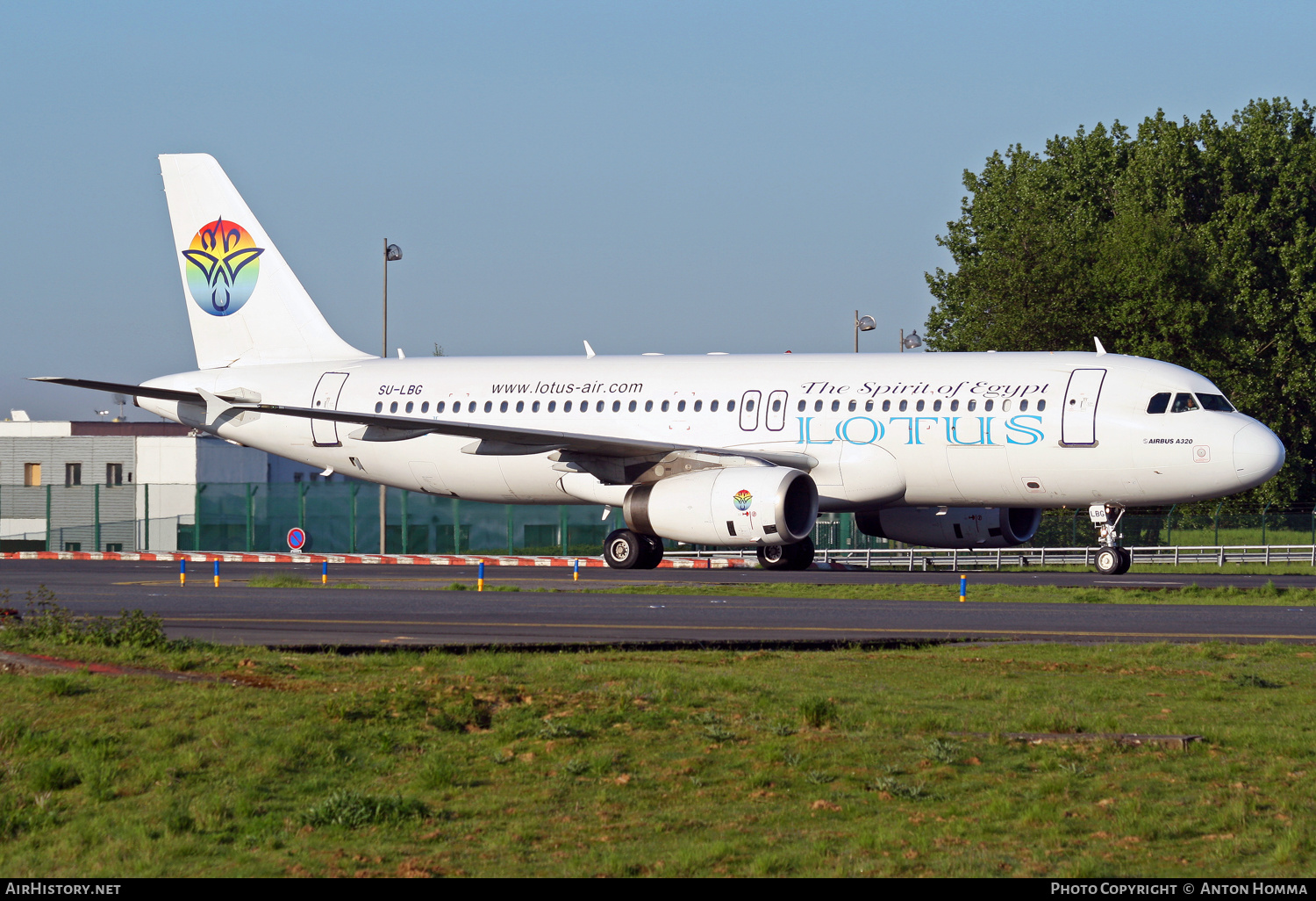 Aircraft Photo of SU-LBG | Airbus A320-233 | Lotus Air | AirHistory.net #246497