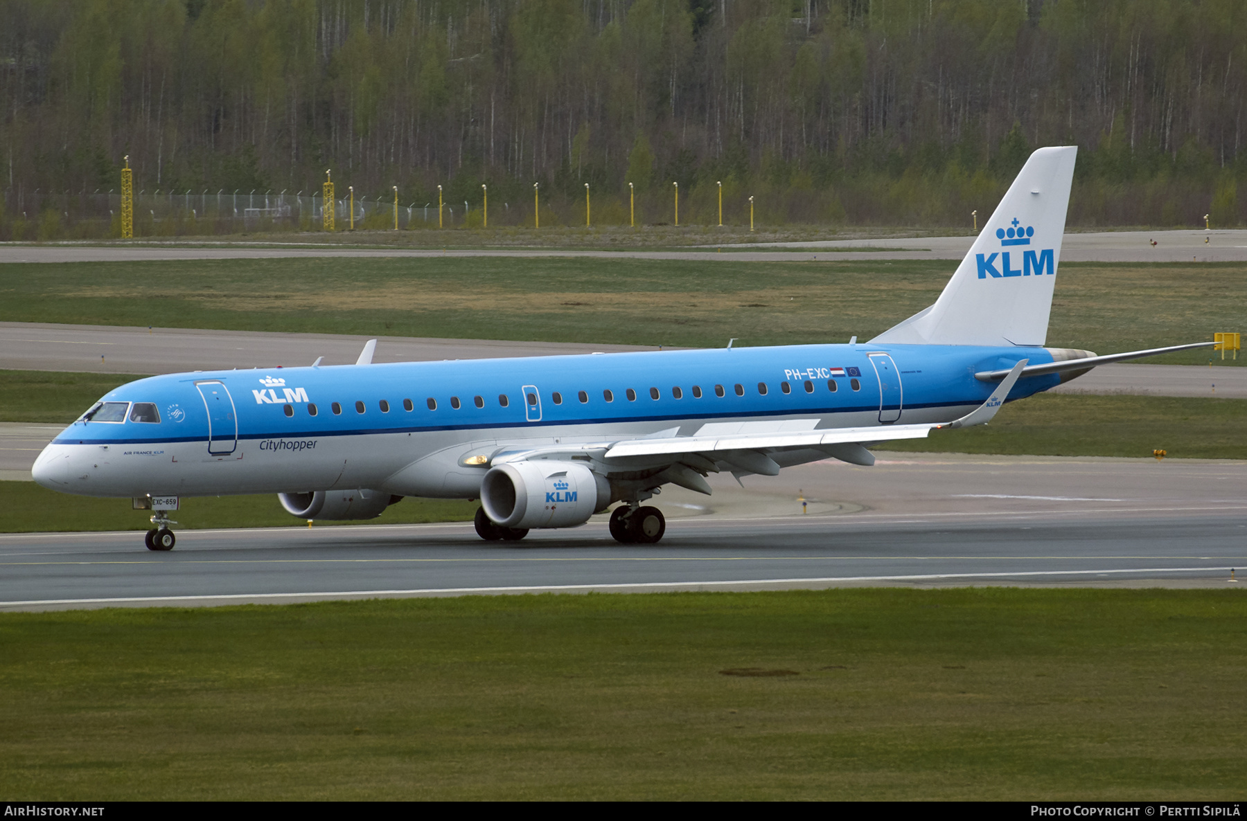 Aircraft Photo of PH-EXC | Embraer 190STD (ERJ-190-100STD) | KLM Cityhopper | AirHistory.net #246545