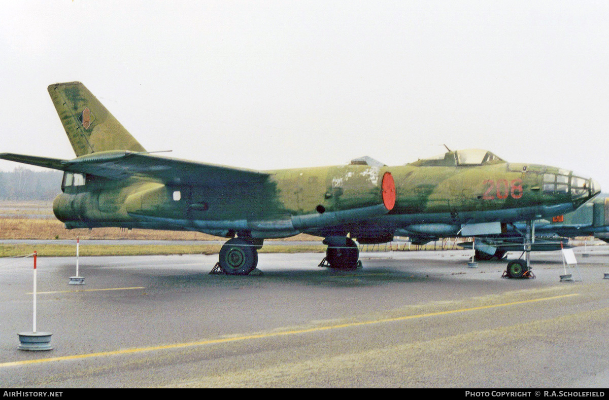 Aircraft Photo of 208 | Ilyushin Il-28B | East Germany - Air Force | AirHistory.net #246557