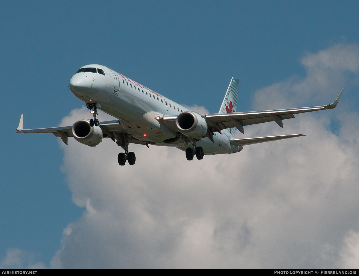 Aircraft Photo of C-FHKS | Embraer 190AR (ERJ-190-100IGW) | Air Canada | AirHistory.net #246577