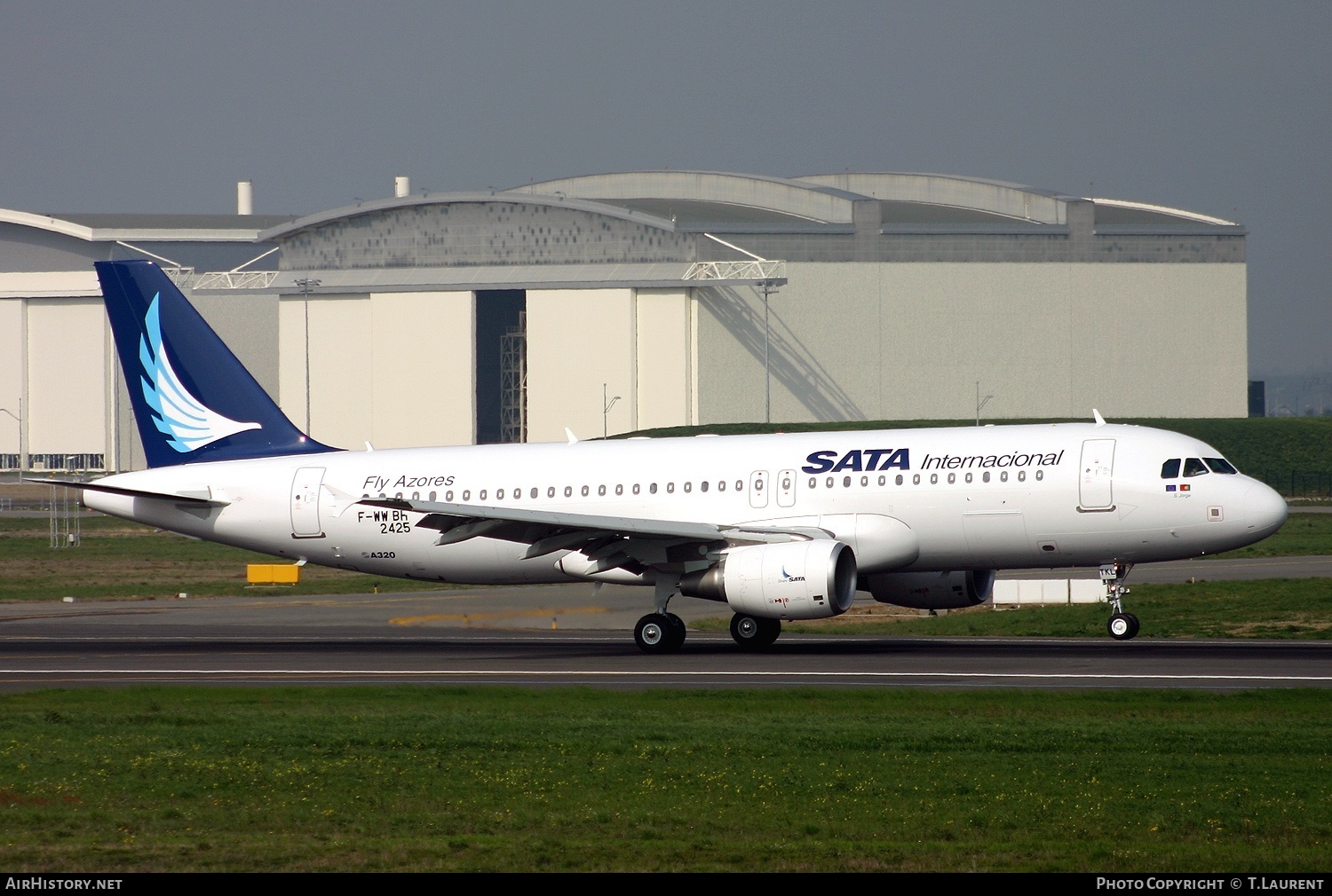 Aircraft Photo of F-WWBH | Airbus A320-214 | SATA Internacional | AirHistory.net #246634