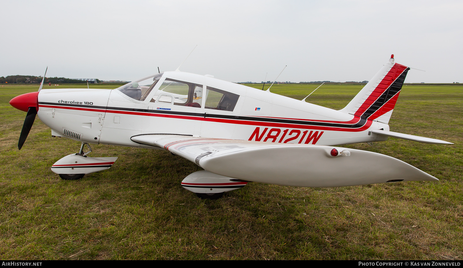 Aircraft Photo of N8121W | Piper PA-28-180 Cherokee Archer | AirHistory.net #246705