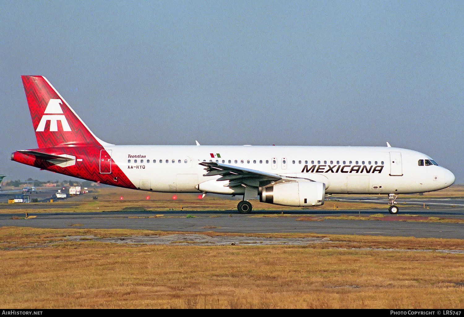 Aircraft Photo of XA-RYQ | Airbus A320-231 | Mexicana | AirHistory.net #246734
