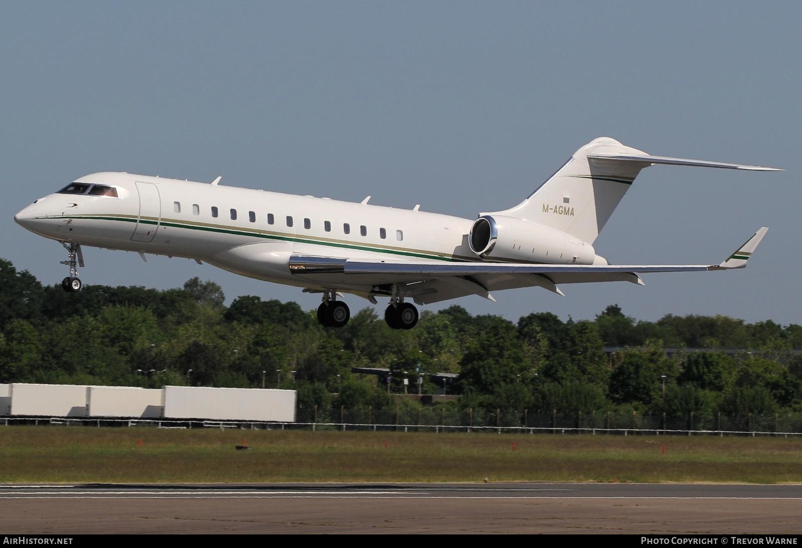Aircraft Photo of M-AGMA | Bombardier Global Express XRS (BD-700-1A10) | AirHistory.net #246822