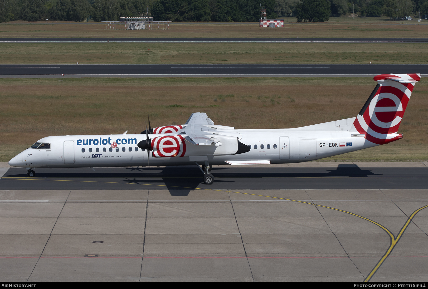 Aircraft Photo of SP-EQK | Bombardier DHC-8-402 Dash 8 | EuroLOT | AirHistory.net #246869